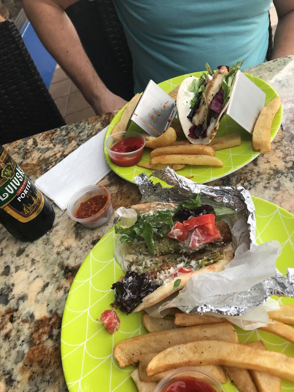 Keeses SIMPLY DELICIOUS | restaurant | 4350 N Ocean Dr, Lauderdale-By-The-Sea, FL 33308, USA | 9547764616 OR +1 954-776-4616