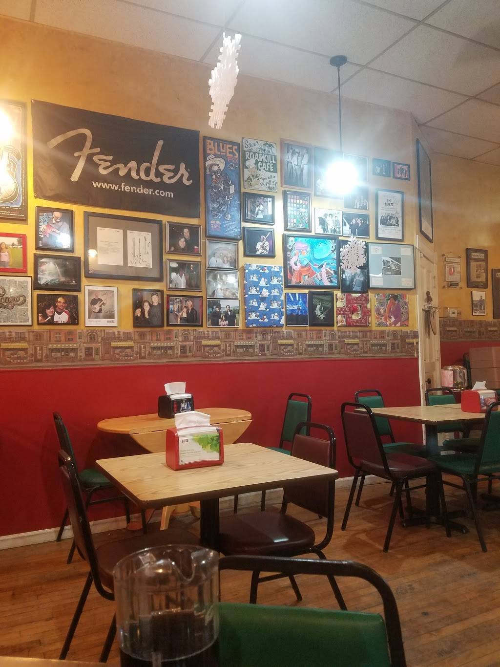 Gonzos Rock & Roll Pizzeria | restaurant | 9 N Main St, Sandwich, IL 60548, USA | 8157863322 OR +1 815-786-3322