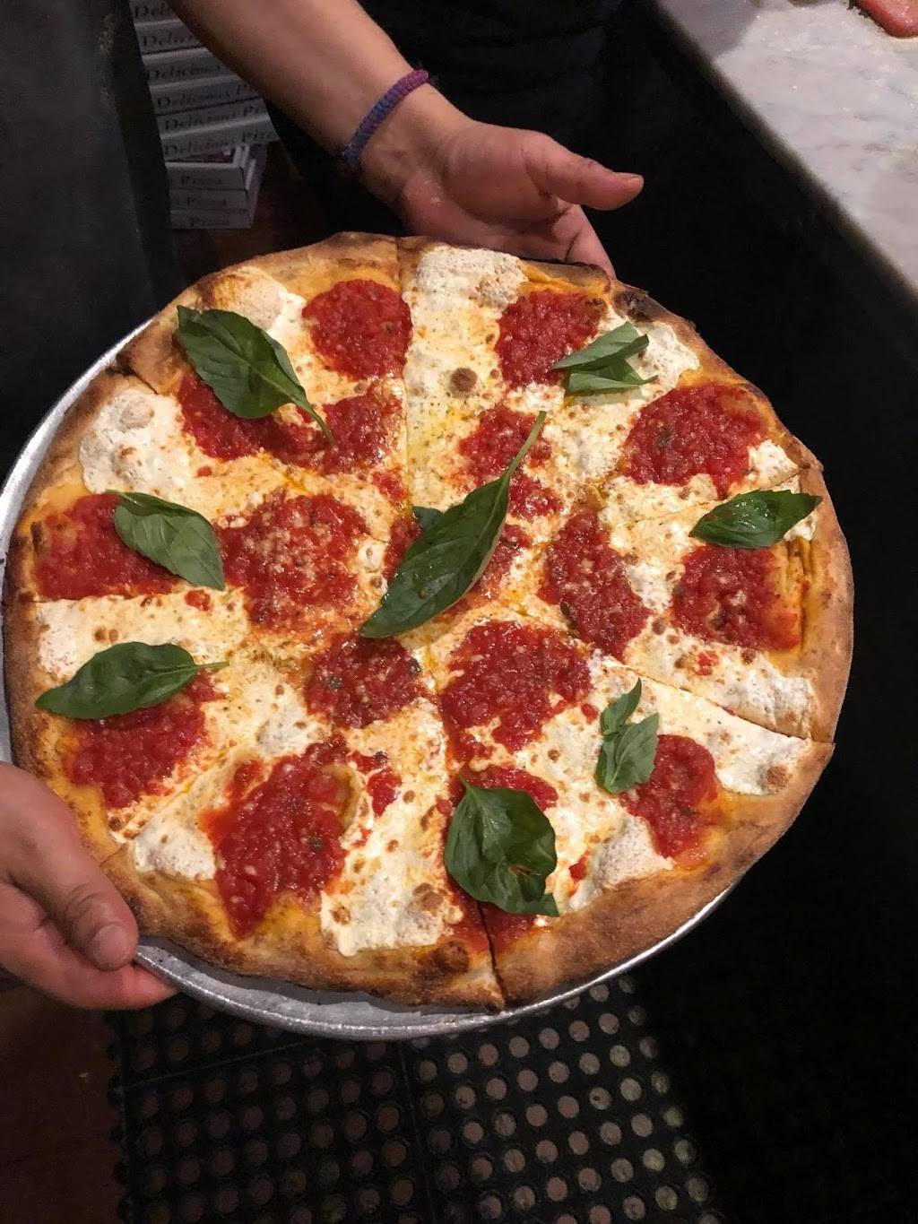 Pizza Ed | restaurant | 305 Main St W, Hartselle, AL 35640, USA | 2565029959 OR +1 256-502-9959