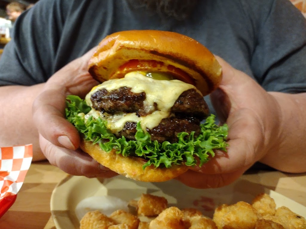 Mott Steak & Chop | restaurant | 323 Main St, Stockton, KS 67669, USA | 7854152210 OR +1 785-415-2210