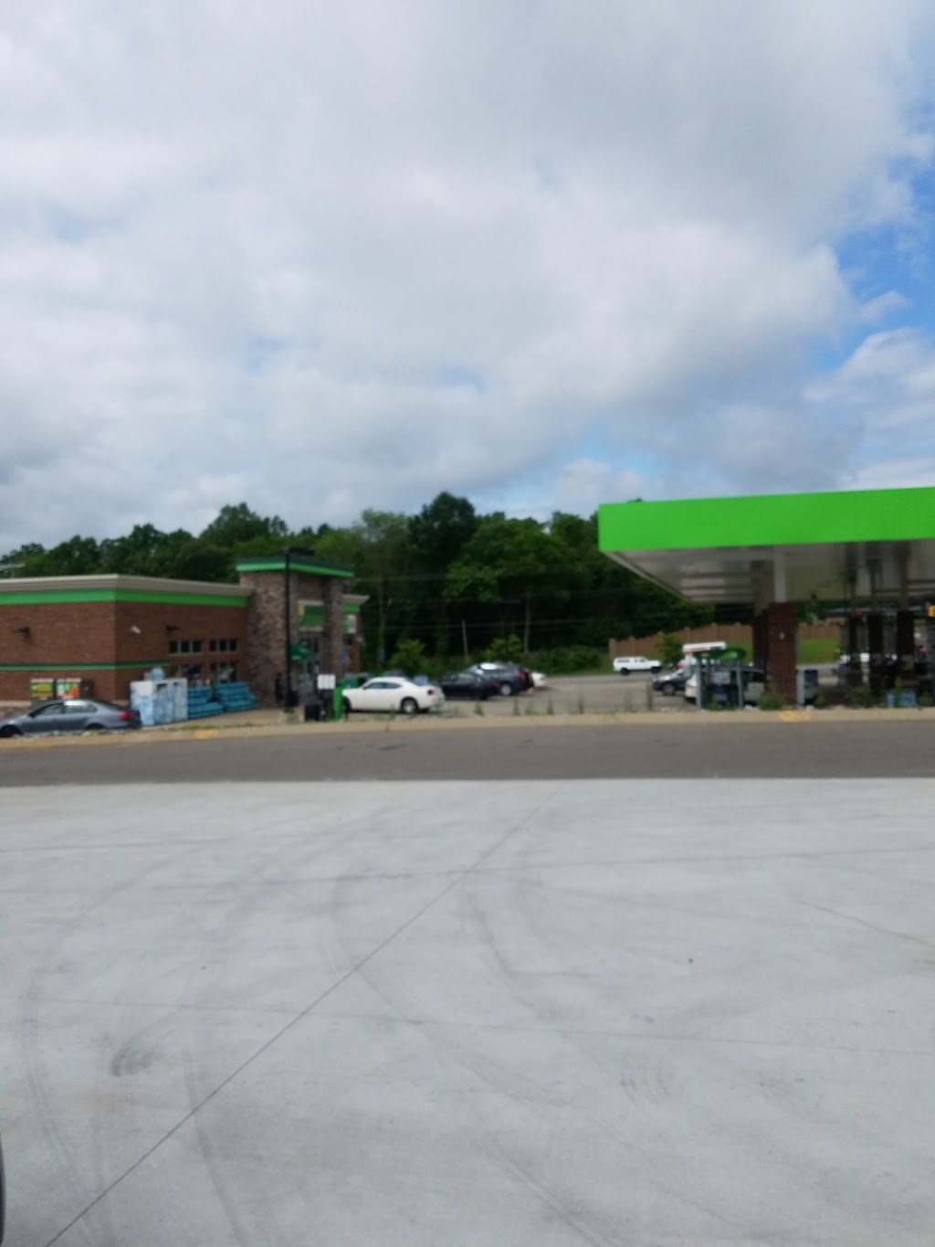 MAPCO Mart | restaurant | 2491 Fort Campbell Blvd, Clarksville, TN 37040, USA | 9314316270 OR +1 931-431-6270
