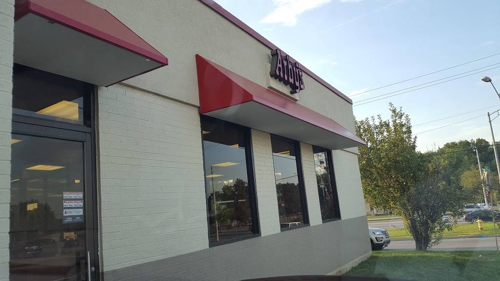 Arbys | meal takeaway | 11445 W 63rd St, Shawnee, KS 66216, USA | 9136316118 OR +1 913-631-6118