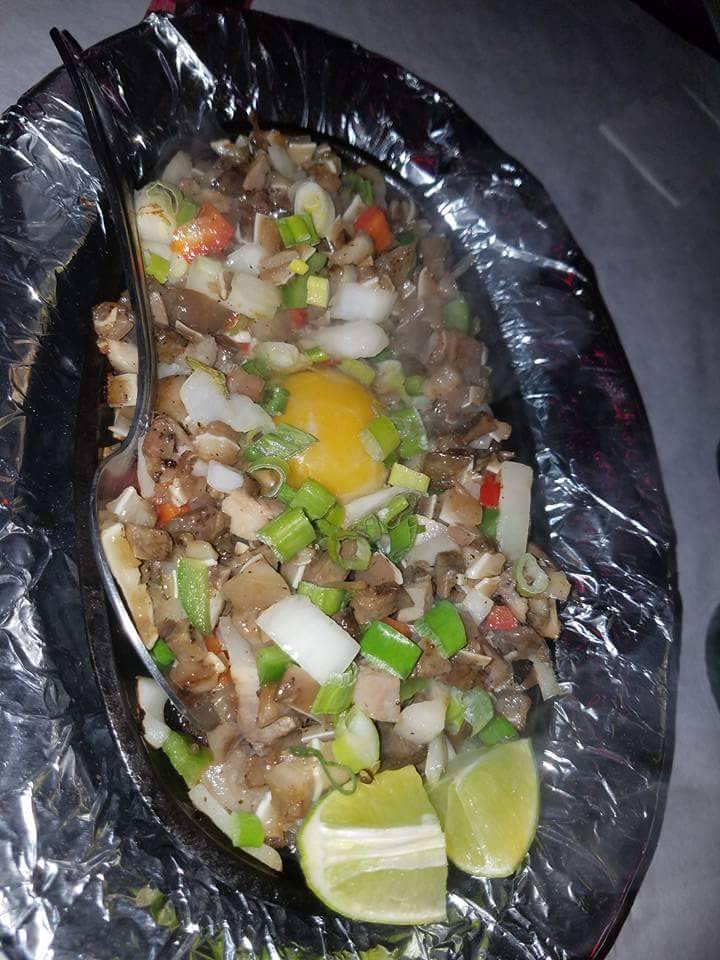 LOYOLAS ASIAN CUISINE & LOUNGE | restaurant | 3506 W Irving Park Rd, Chicago, IL 60618, USA | 7732678700 OR +1 773-267-8700