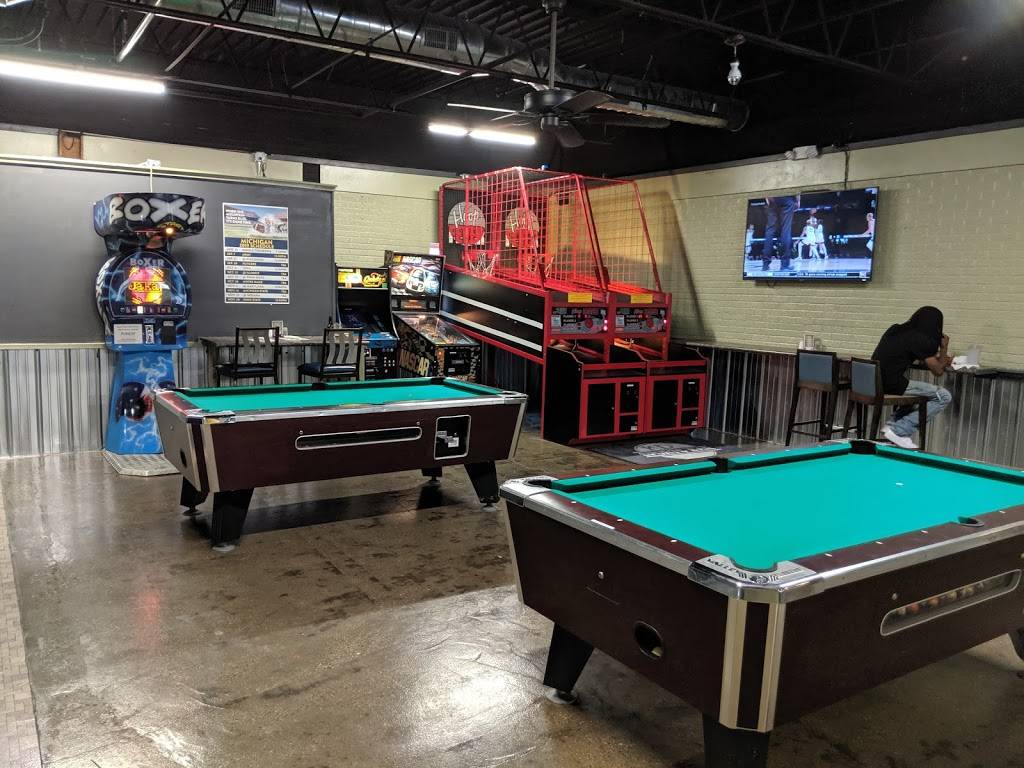 KDs Sports Bar | restaurant | 945 36th St, Wyoming, MI 49509, USA | 6168053705 OR +1 616-805-3705