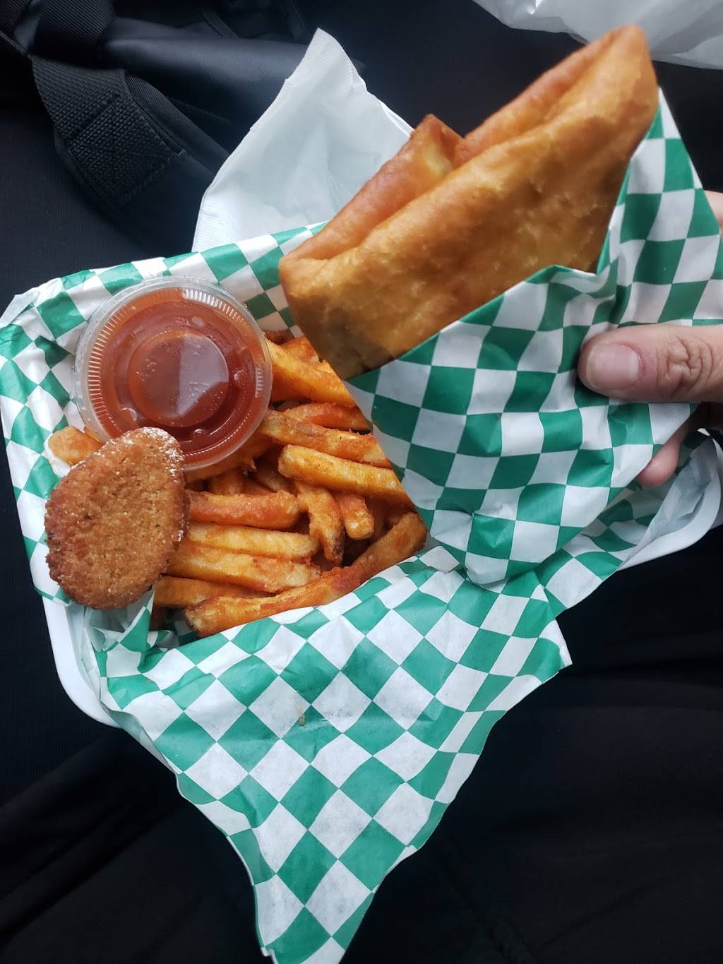 Cant Believe Its Not Meat | restaurant | 1368 E 53rd St, Chicago, IL 60615, USA | 7734356428 OR +1 773-435-6428