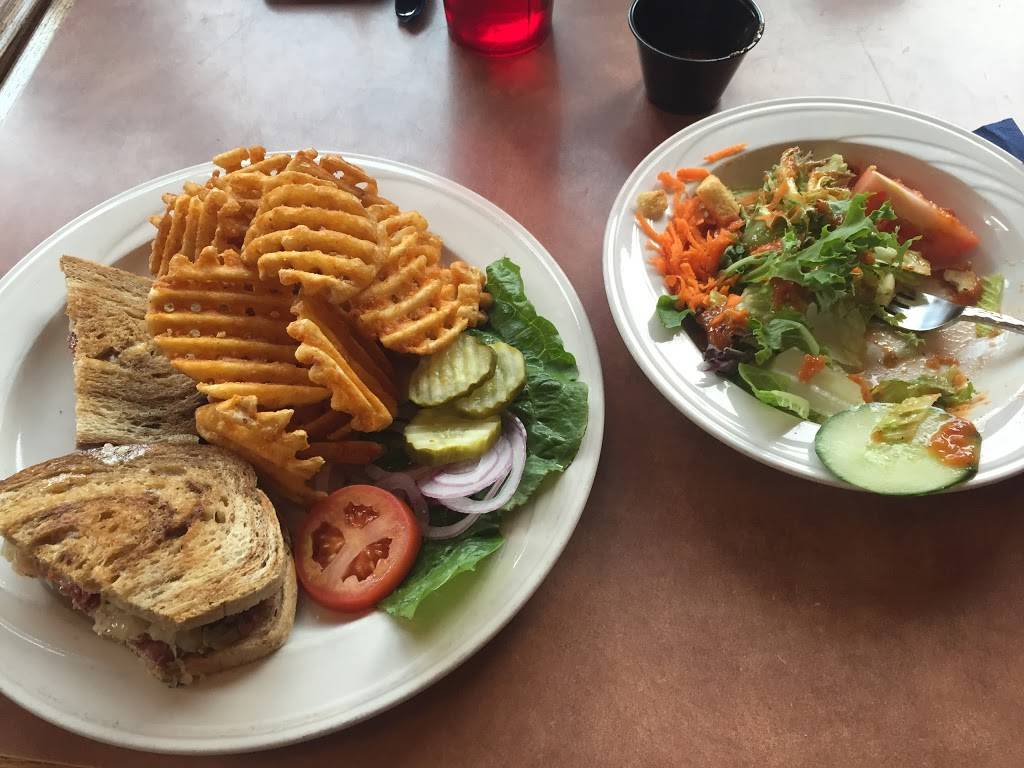 JJs Rocky Mountain Tavern | restaurant | 102 Wheeler Cir, Frisco, CO 80443, USA | 9709683062 OR +1 970-968-3062