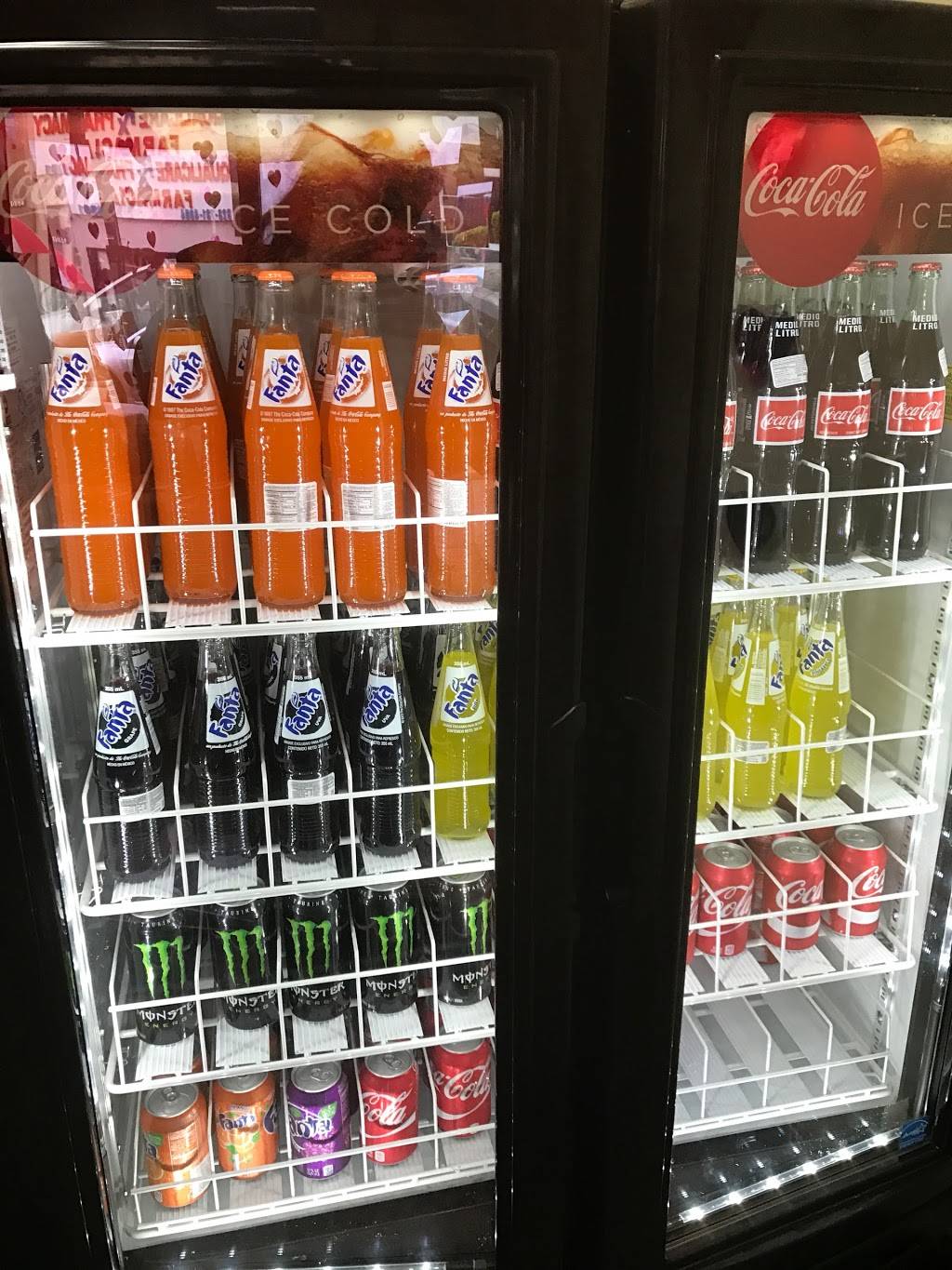 Lupitas Bakery & Restaurant | restaurant | 3806 S Western Ave, Los Angeles, CA 90062, USA | 3237337978 OR +1 323-733-7978