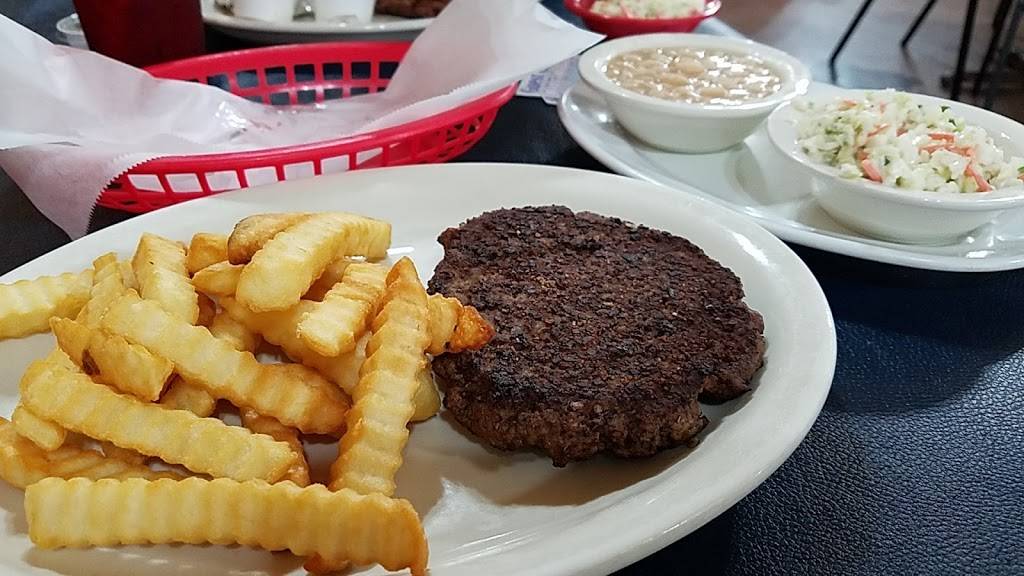 K C s Farmhouse Restaurant | restaurant | 93 College Drive, Lexington, TN 38351, USA | 7312499236 OR +1 731-249-9236