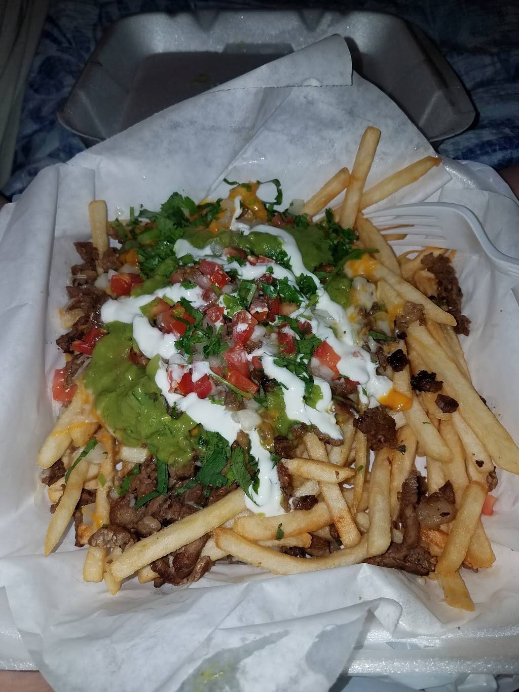 Salsitas | restaurant | 35 N Country Club Dr, Mesa, AZ 85201, USA | 6024353739 OR +1 602-435-3739