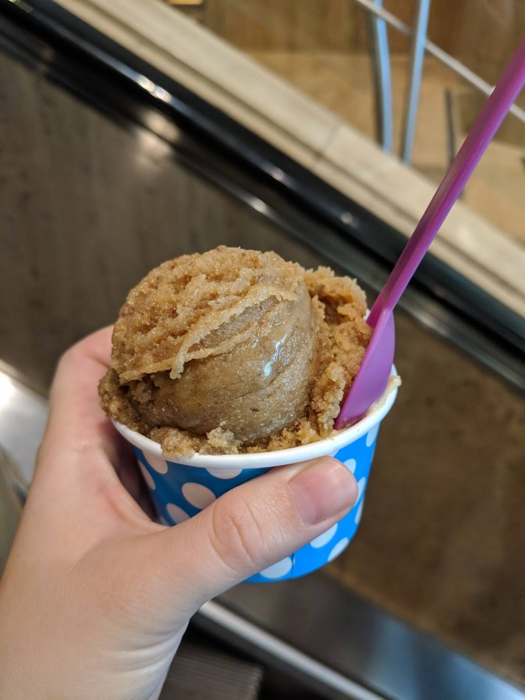 Scooped Cookie Dough Bar | restaurant | 835 N Michigan Ave, Chicago, IL 60611, USA | 3129129506 OR +1 312-912-9506