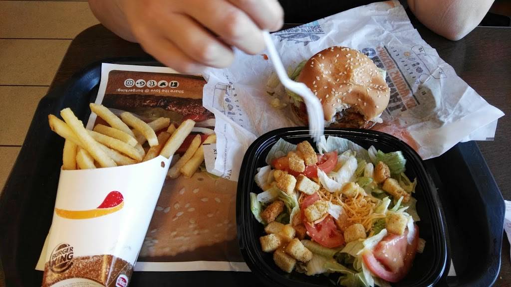 Burger King | restaurant | 30 Cabrillo Hwy N, Half Moon Bay, CA 94019, USA | 6507261182 OR +1 650-726-1182