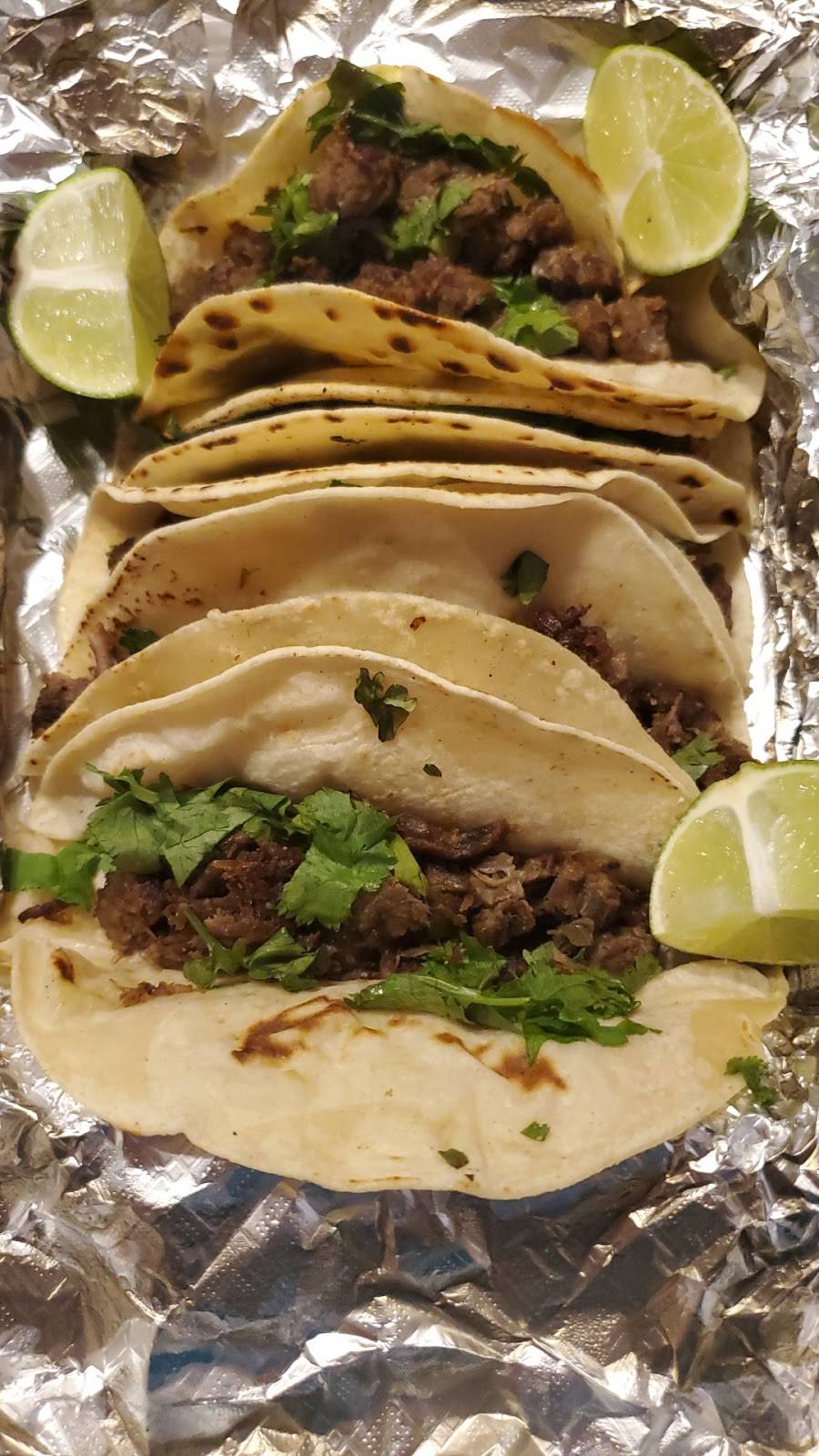 Antojitos De Mi Tierra | restaurant | 213 N Center St, Pierson, FL 32180, USA | 3866827576 OR +1 386-682-7576