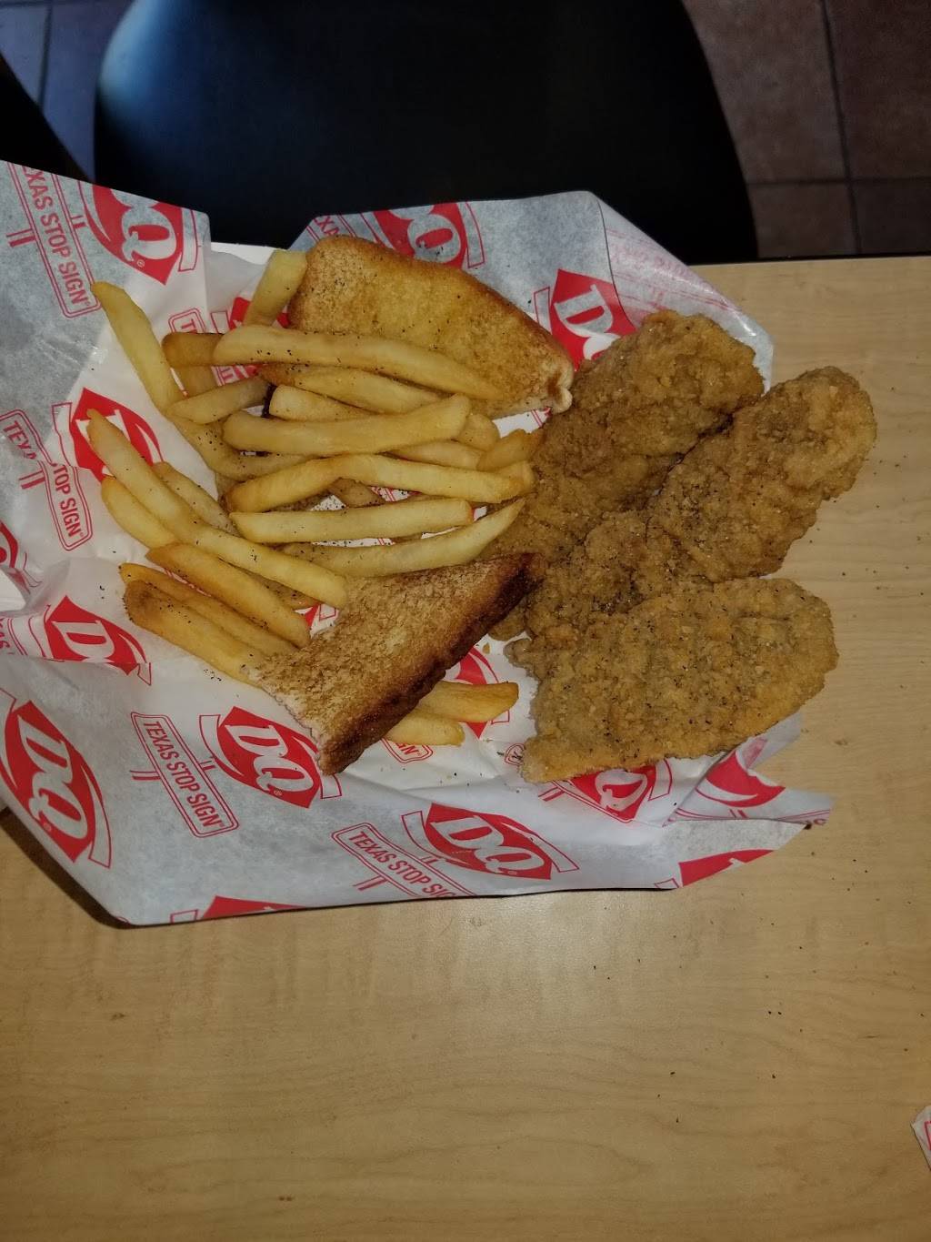 Dairy Queen | restaurant | 6645 Village Blvd, Westworth Village, TX 76114, USA | 6827083747 OR +1 682-708-3747