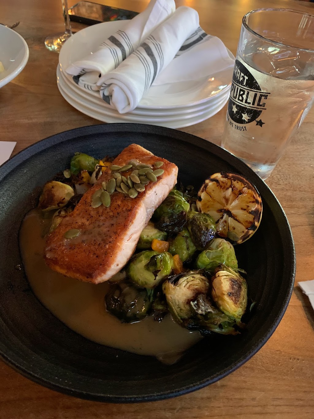 Draft Republic - San Marcos | restaurant | 255 Redel Rd, San Marcos, CA 92078, USA | 7602903520 OR +1 760-290-3520