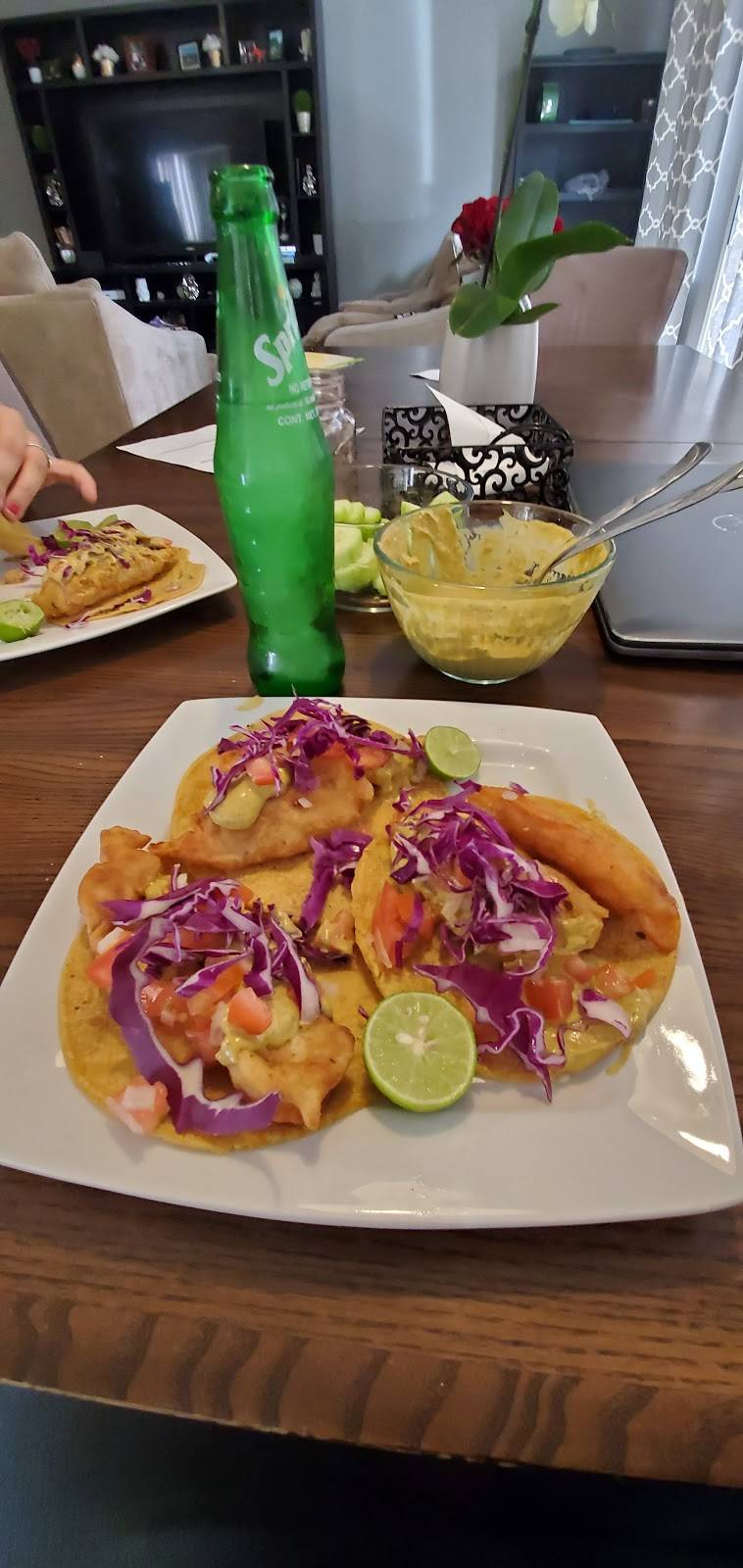 Mariscos Viscarra | restaurant | Phoenix, AZ 85043, USA | 6193955291 OR +1 619-395-5291