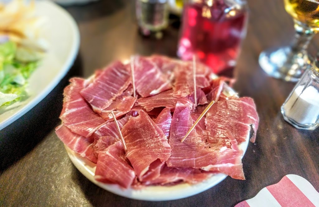 Cafe Arcuense | restaurant | 157 Walnut St, Newark, NJ 07105, USA | 9733440334 OR +1 973-344-0334