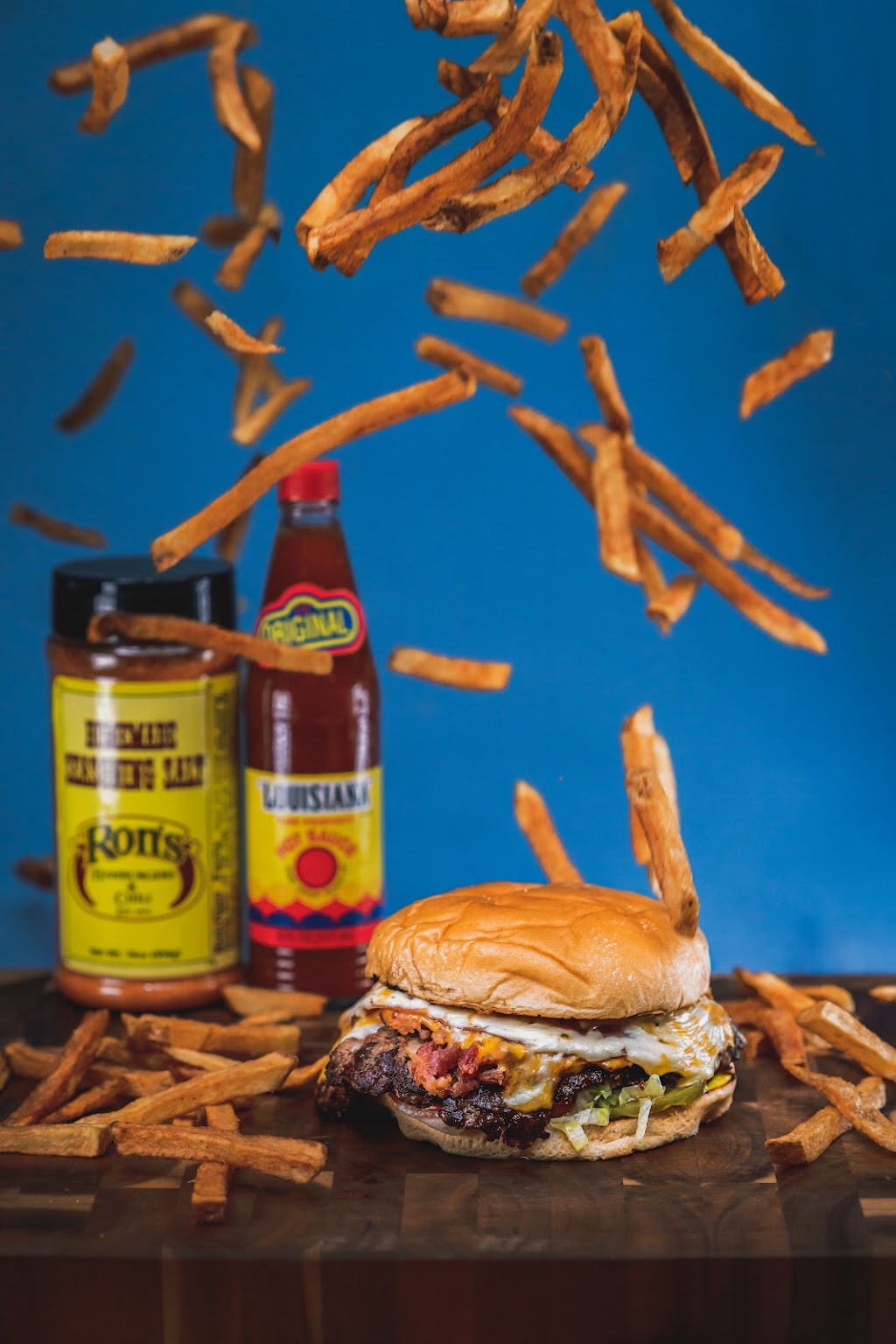 Rons Hamburgers & Chili | restaurant | 1105 W Cherokee St, Wagoner, OK 74467, USA | 9184857667 OR +1 918-485-7667