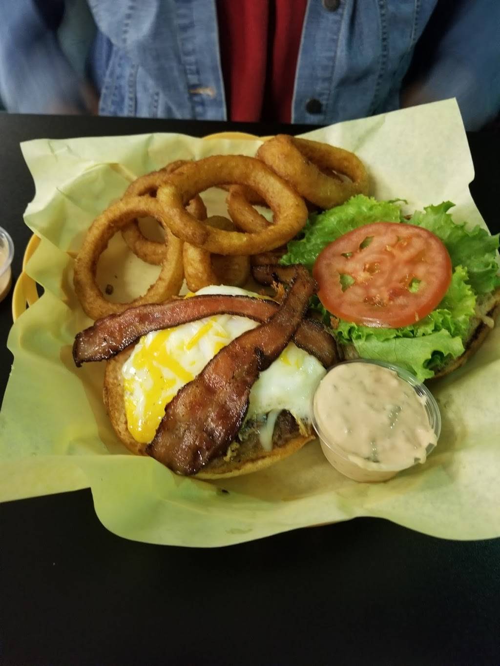 Mikes Grill | restaurant | 1734 N 10th Ave, Hanford, CA 93230, USA | 5595851141 OR +1 559-585-1141