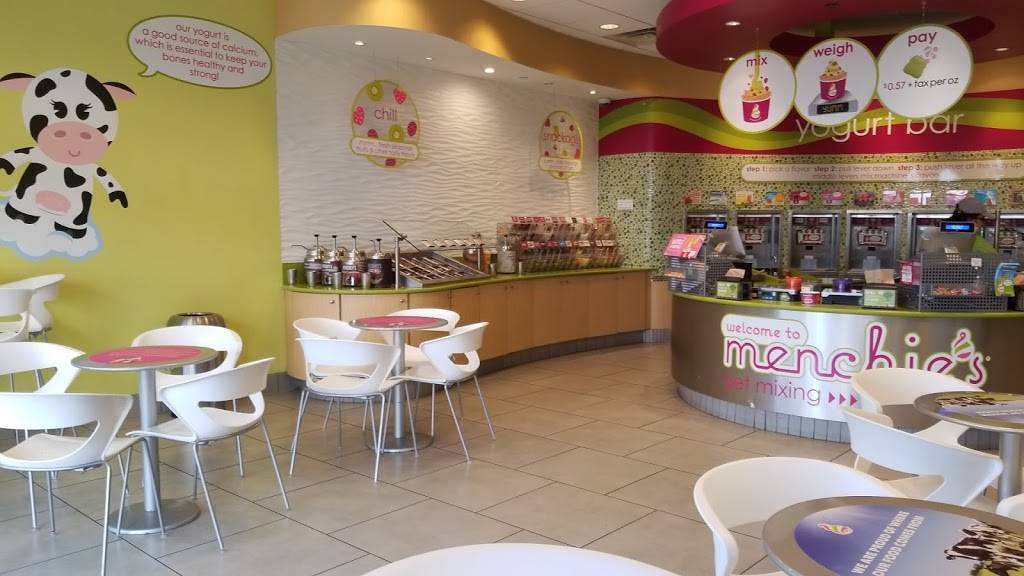 Menchies Frozen Yogurt | bakery | 8130 US-192, Kissimmee, FL 34747, USA | 4079641627 OR +1 407-964-1627