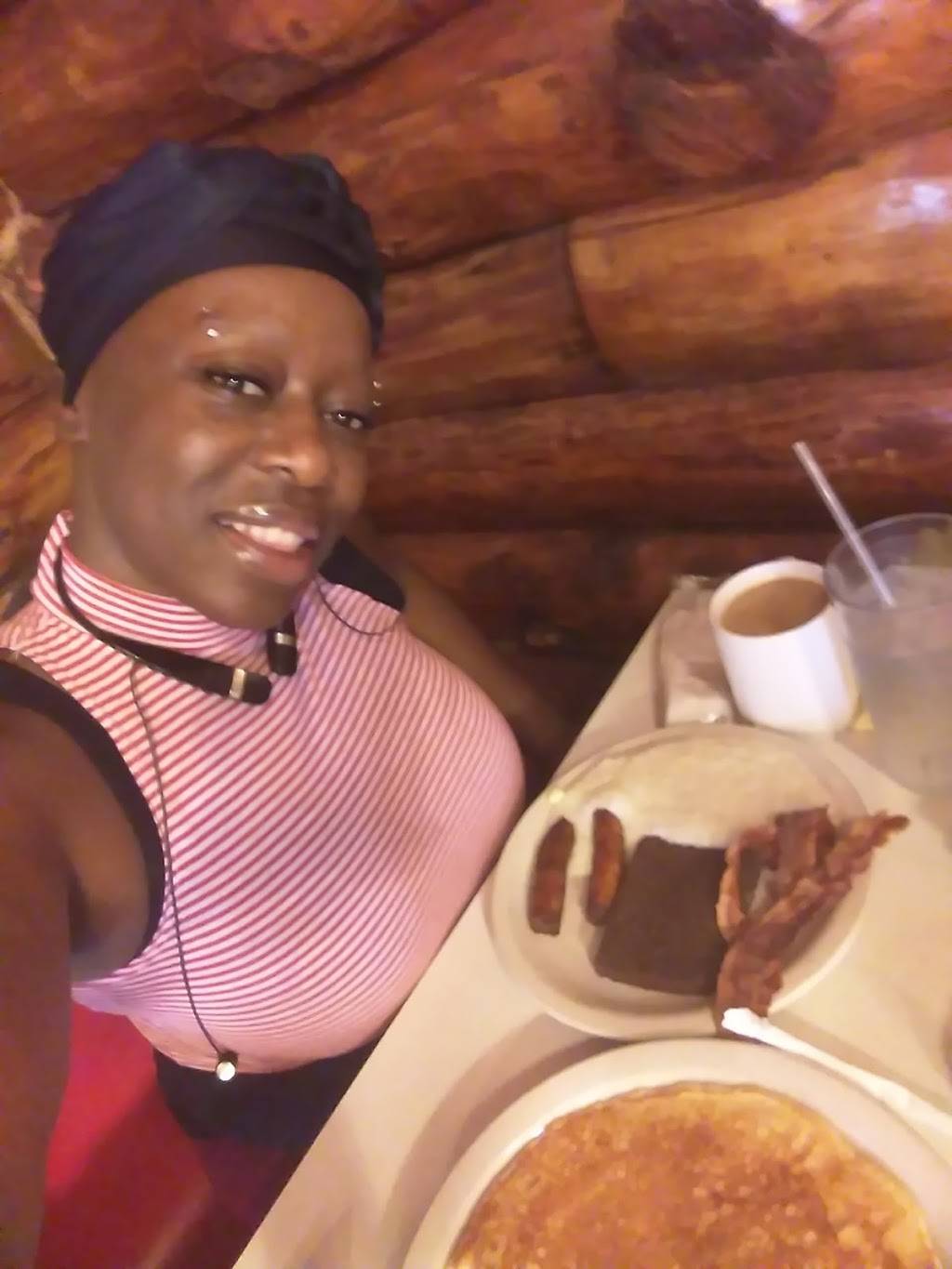 Friendlys of Stanley | restaurant | 119 N Main St, Stanley, NC 28164, USA | 7042637088 OR +1 704-263-7088