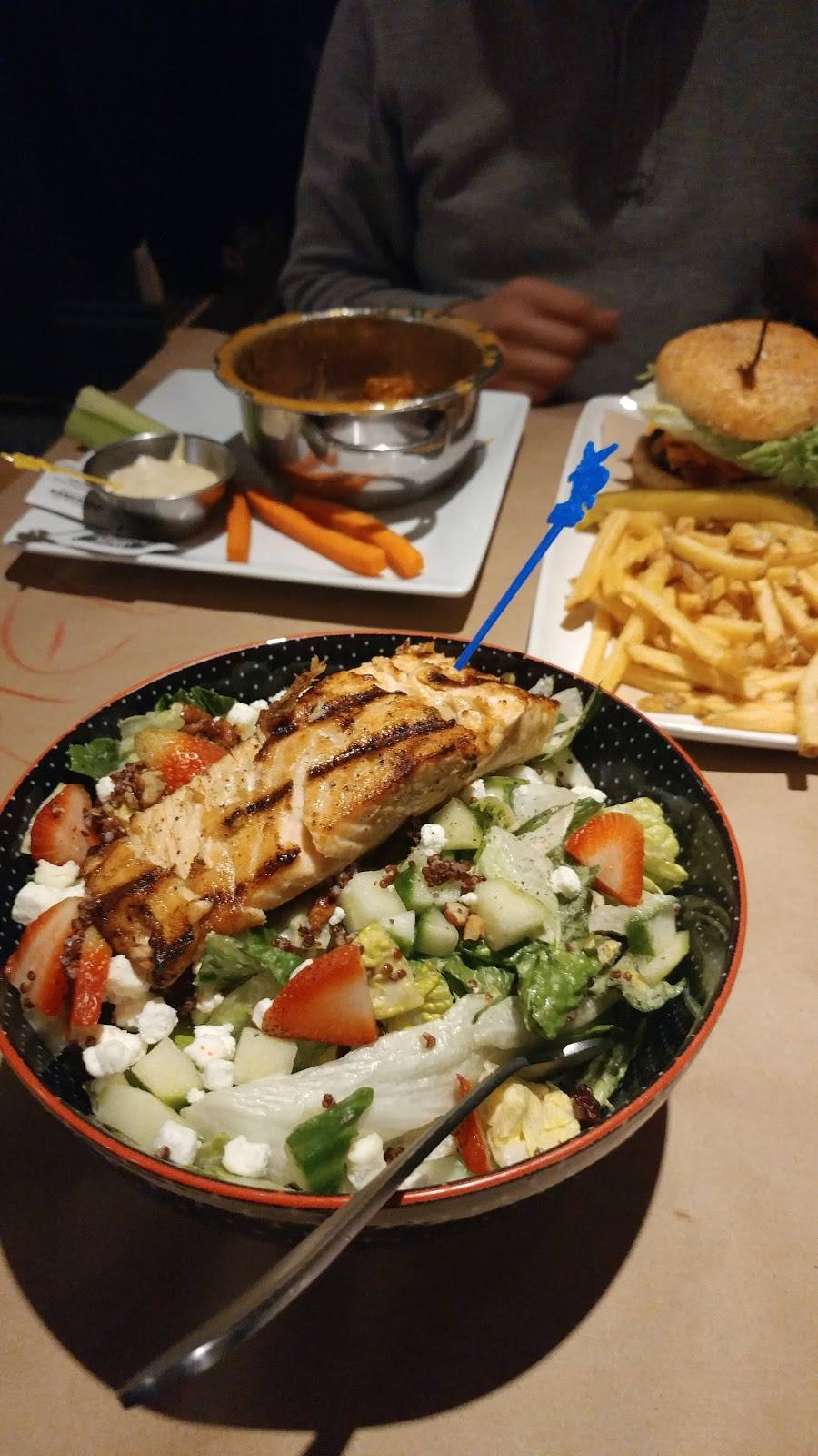 Jack Astors Bar & Grill | restaurant | 75 Centennial Pkwy N, Hamilton, ON L8E 2P2, Canada | 9055605254 OR +1 905-560-5254