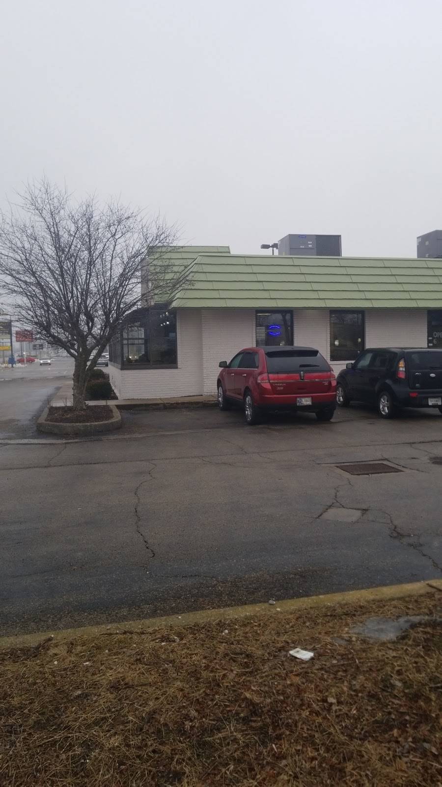 Blueberry Pancake House | restaurant | 1302 IN-9, Alexandria, IN 46001, USA | 7657054275 OR +1 765-705-4275