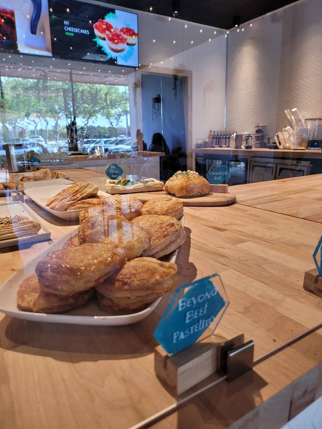 Agave Vegan Bakery | restaurant | 8620 Griffin Rd, Cooper City, FL 33328, USA | 9549095380 OR +1 954-909-5380