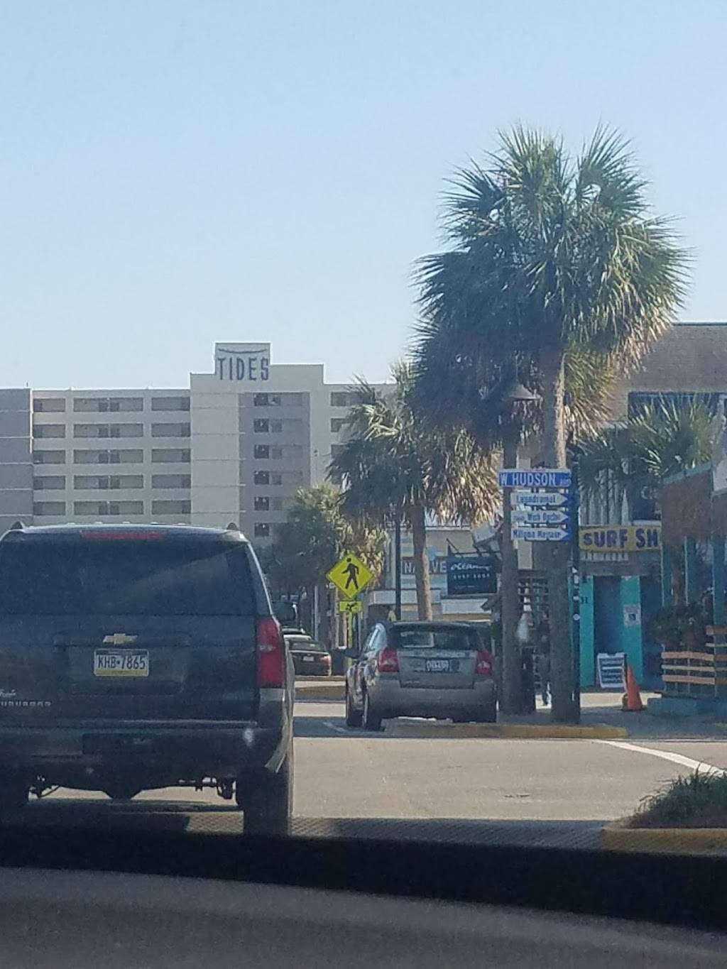 BP | restaurant | 42 Center St, Folly Beach, SC 29439, USA | 8435886208 OR +1 843-588-6208