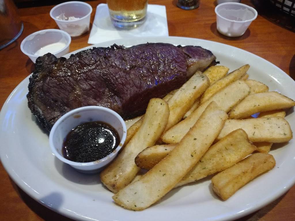 Texas Roadhouse | restaurant | 200 W E McGalliard Rd, Muncie, IN 47303, USA | 7652827113 OR +1 765-282-7113