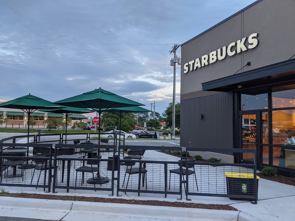 Starbucks | cafe | 101 W B McLean Dr, Cape Carteret, NC 28584, USA | 2526166206 OR +1 252-616-6206
