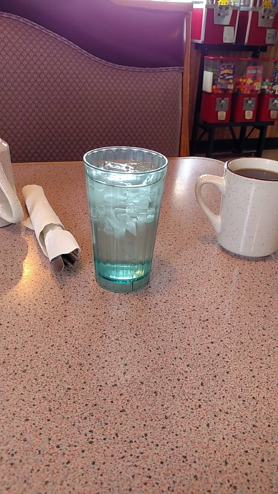 Gardner Restaurant | restaurant | 425 W Main St, Gardner, IL 60424, USA | 8152370406 OR +1 815-237-0406