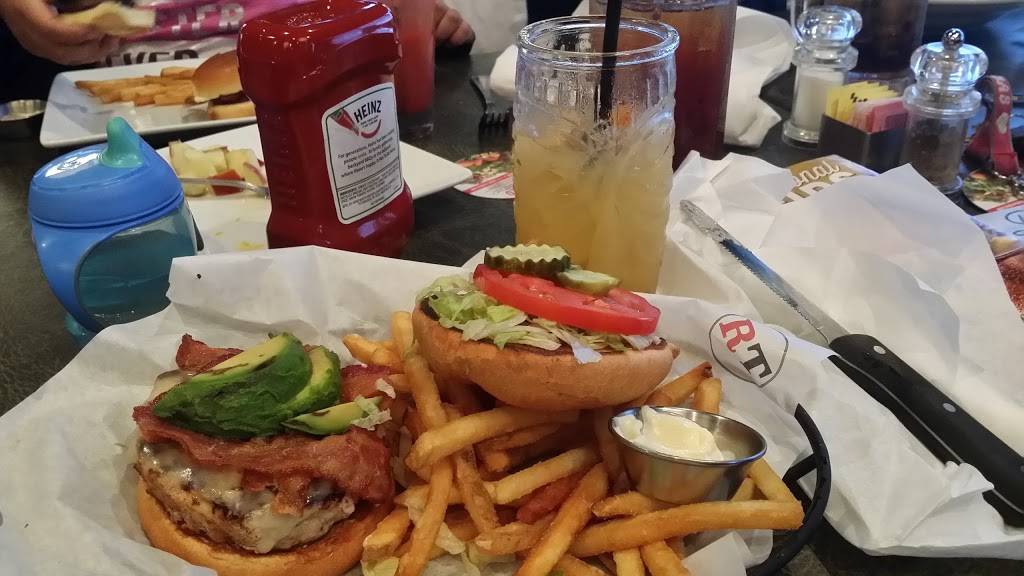 Ruby Tuesday | restaurant | 483 Crockett Trace Drive, Morristown, TN 37813, USA | 4235860830 OR +1 423-586-0830