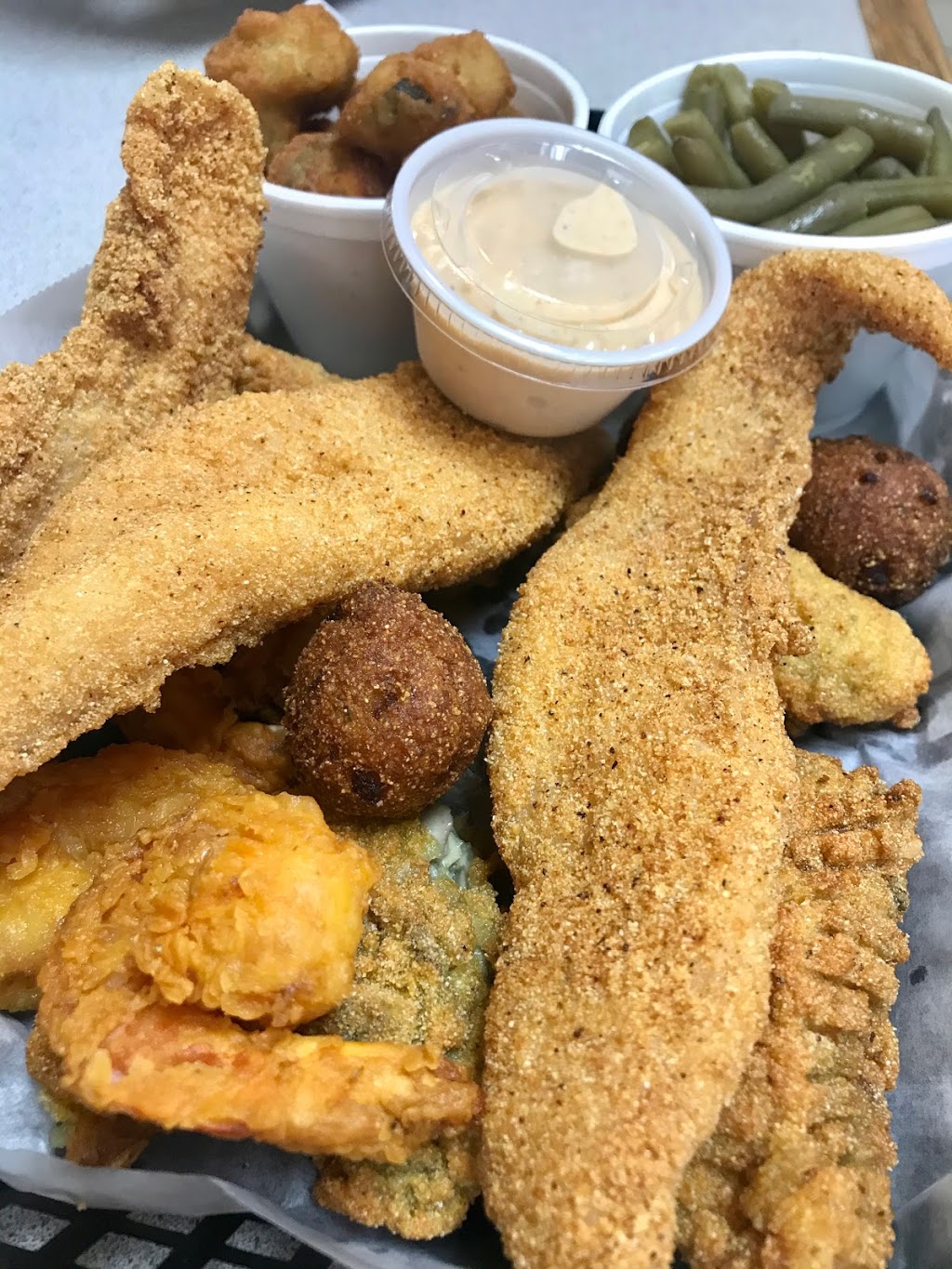 Sams Southern Eatery | restaurant | 216 Well Rd, West Monroe, LA 71291, USA | 3183975141 OR +1 318-397-5141