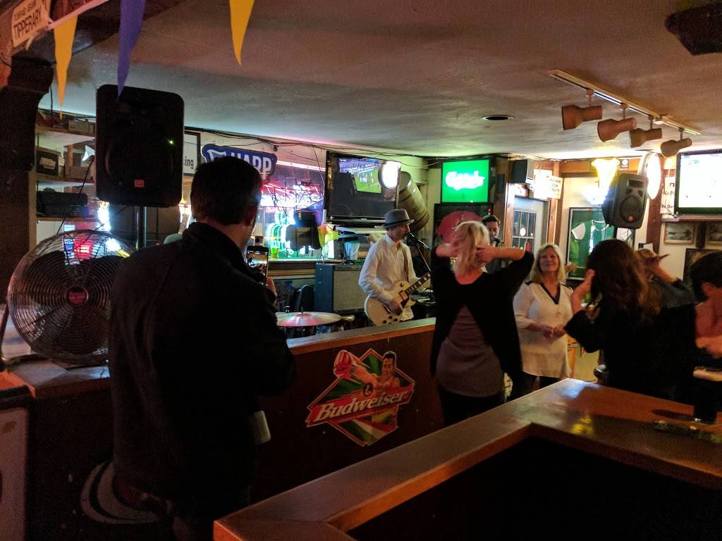 Shamrock Bar & Grill | restaurant | 2633 West Coast Hwy C, Newport Beach, CA 92663, USA | 9496315633 OR +1 949-631-5633