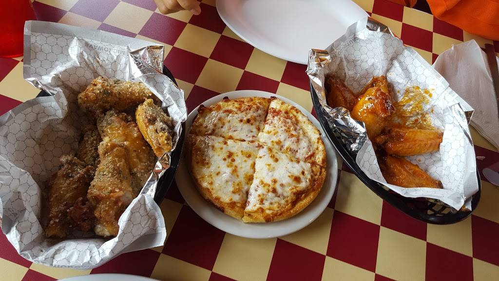 Pizza Hut | restaurant | 13624 N 35th Ave, Phoenix, AZ 85029, USA | 6029936150 OR +1 602-993-6150