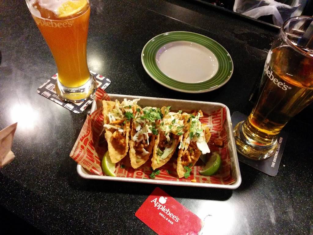 Applebees Grill + Bar | restaurant | 1335 Town Centre Dr, Eagan, MN 55123, USA | 6516867022 OR +1 651-686-7022