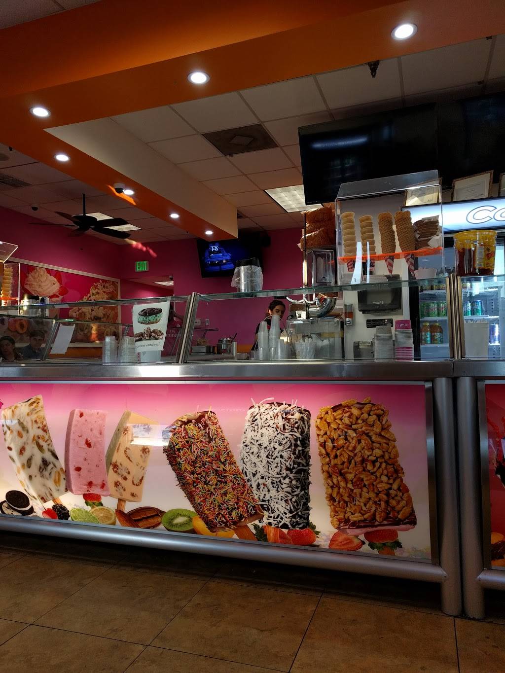 La Michoacana alvarez | restaurant | 840 Summit St, Elgin, IL 60120, USA | 6308838563 OR +1 630-883-8563