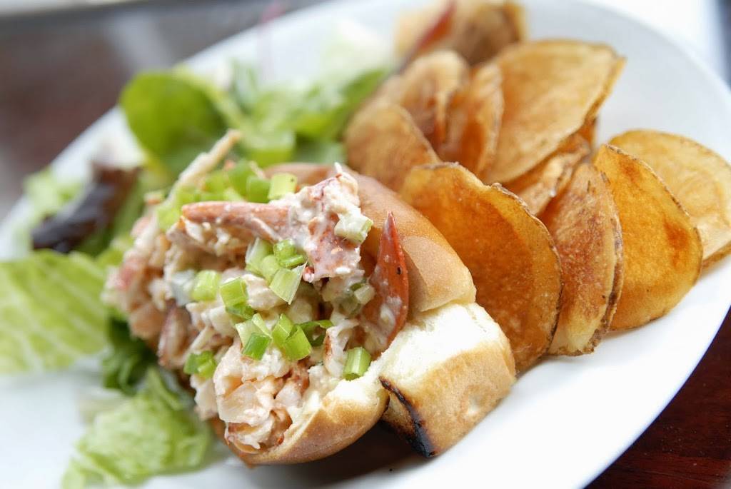 Pearlz Oyster Bar | restaurant | 153 E Bay St, Charleston, SC 29401, USA | 8435775755 OR +1 843-577-5755