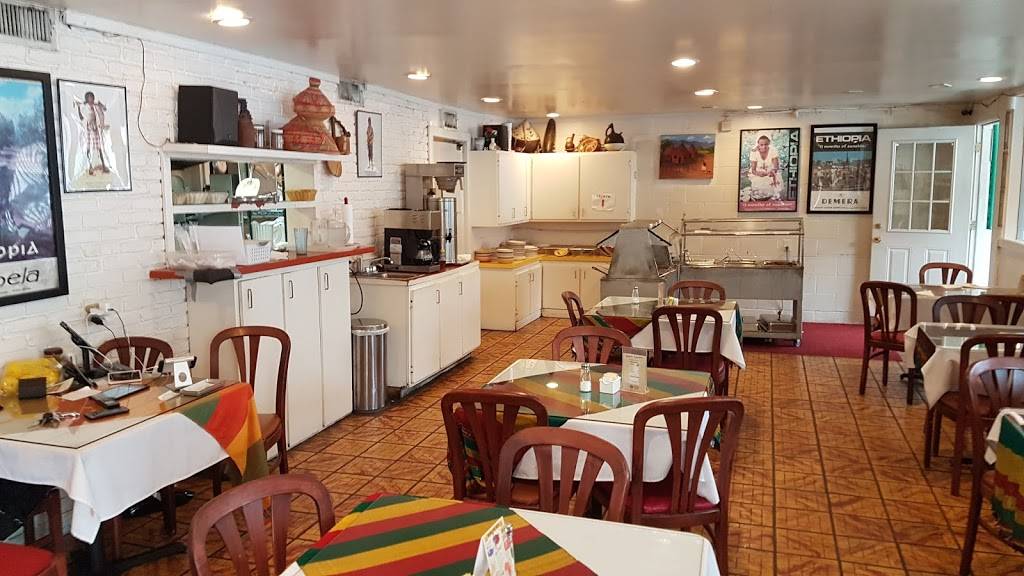 Asters Ethiopian Restaurant | restaurant | 2804 N Interstate Hwy 35, Austin, TX 78705, USA | 5124695966 OR +1 512-469-5966