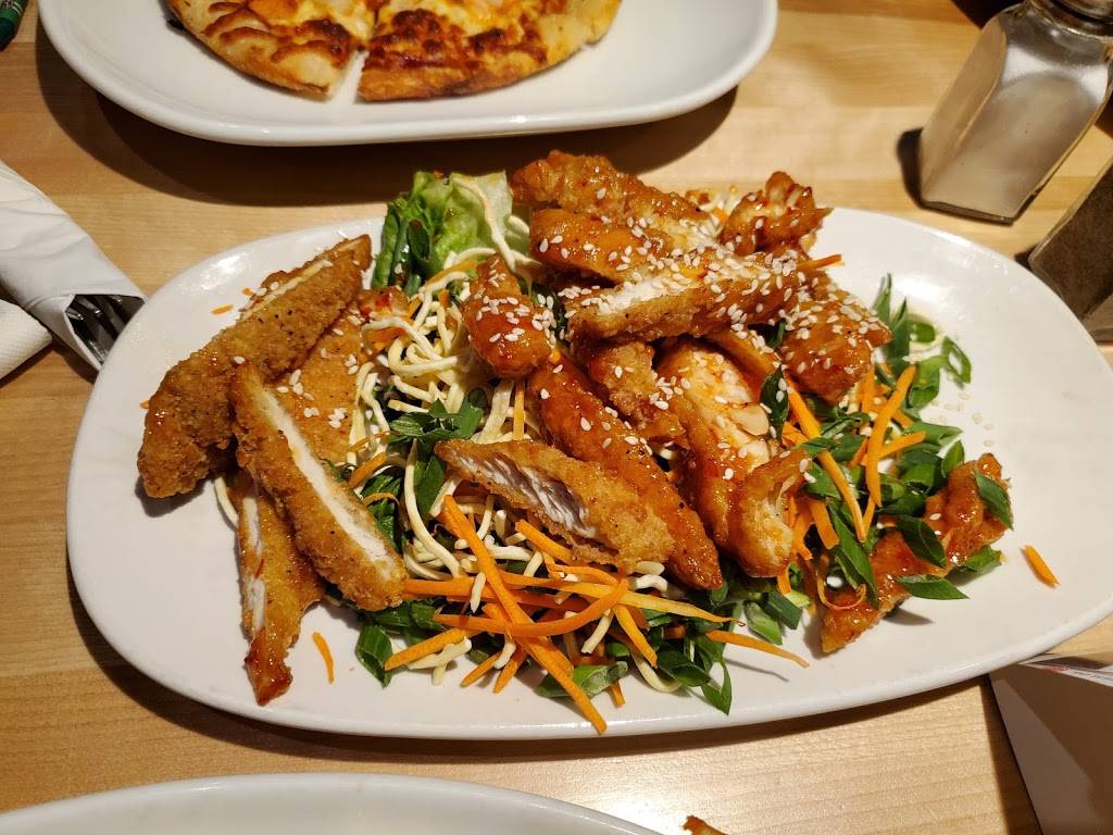 Boston Pizza | restaurant | 333 Ontario St, St. Catharines, ON L2R 5L3, Canada | 9056880273 OR +1 905-688-0273