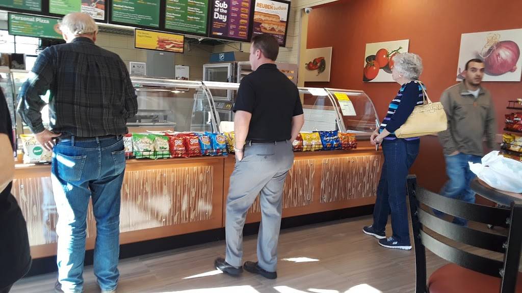 Subway | restaurant | Chestnut Arbor Shopping Center, 2935 Matthews Weddington Rd unit 100, Matthews, NC 28104, USA | 7048412748 OR +1 704-841-2748