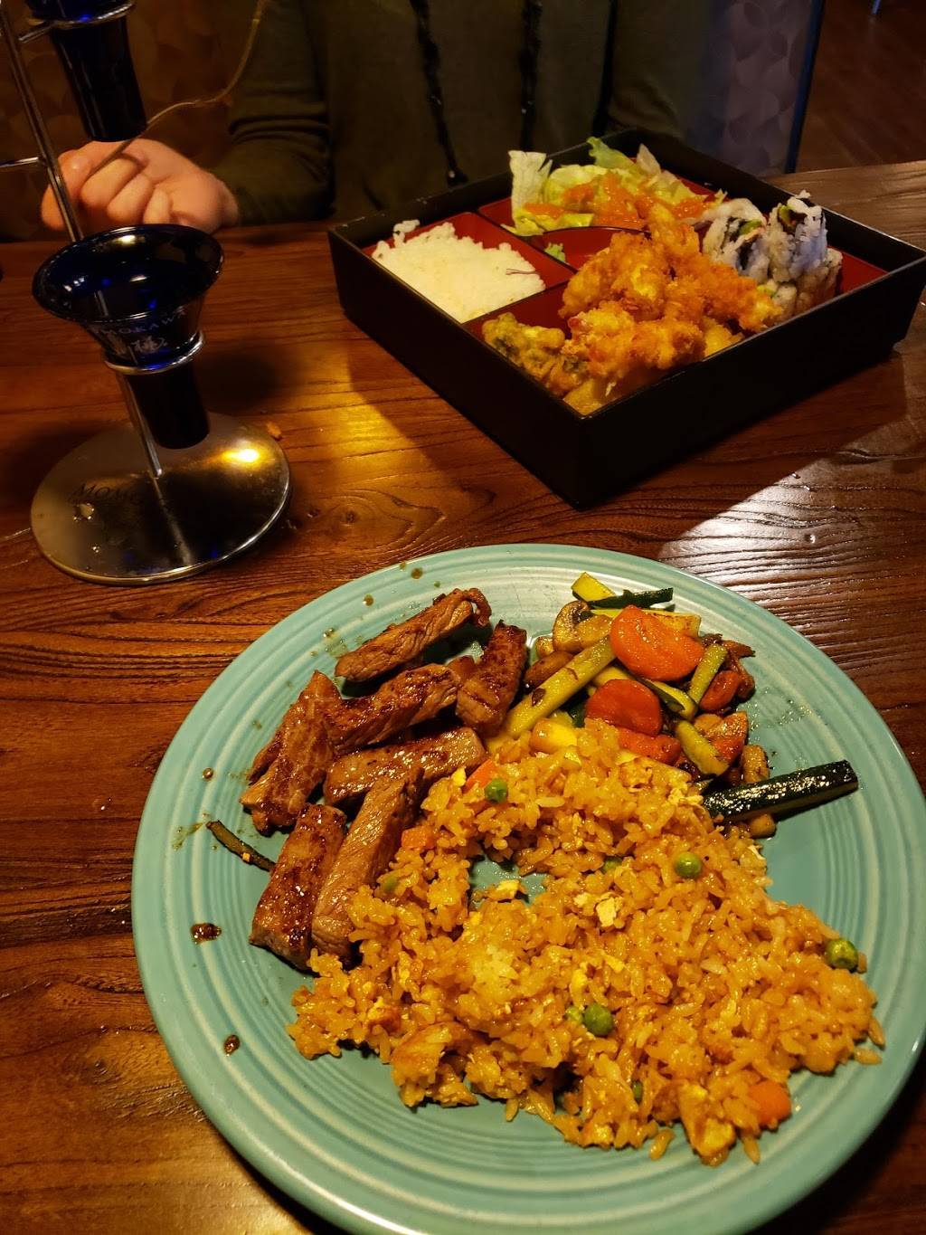 Bluefin Japanese Steakhouse & Sushi | restaurant | 4313 E Grand River Ave, Howell, MI 48843, USA | 5175458899 OR +1 517-545-8899