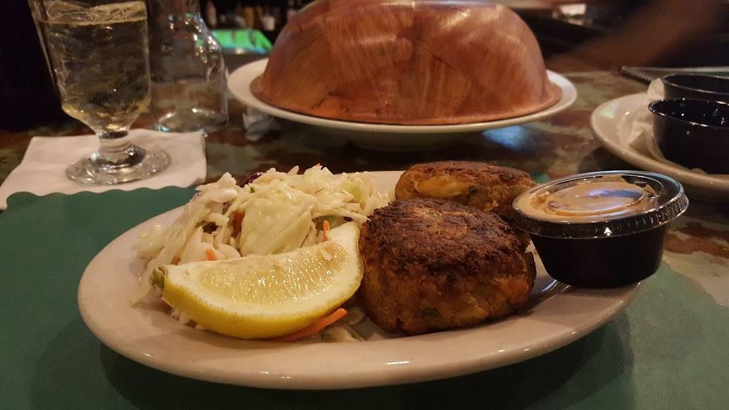 Tommy Doyles at Sidelines | restaurant | 235 E Ashland St, Brockton, MA 02302, USA | 5085875511 OR +1 508-587-5511