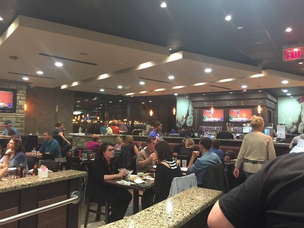 Champps Americana | restaurant | 1 Brewster Rd, Newark, NJ 07114, USA | 2022517063 OR +1 202-251-7063