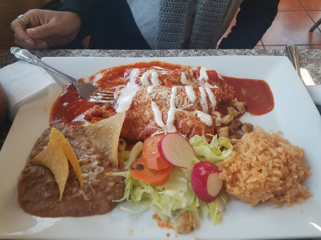 Mariscos Puerto Escondido | restaurant | 12572 Garden Grove Blvd, Garden Grove, CA 92843, USA | 7145306990 OR +1 714-530-6990