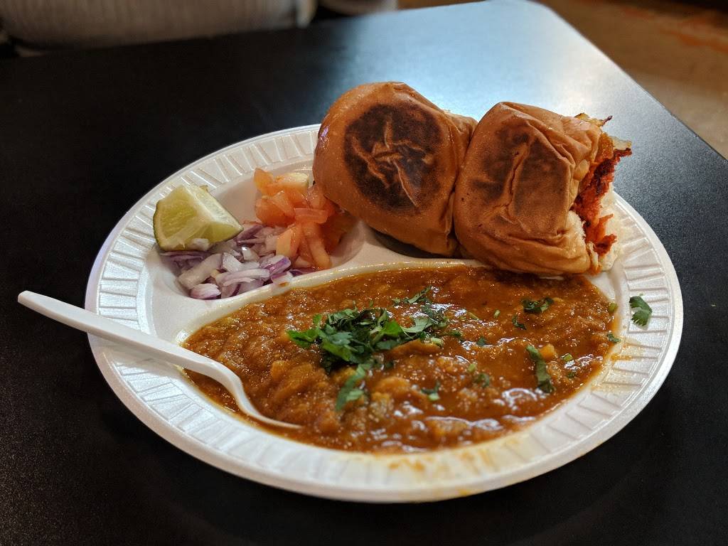 Bombay Chowpatty | restaurant | 825 W Royal Ln, Irving, TX 75039, USA | 9726777658 OR +1 972-677-7658
