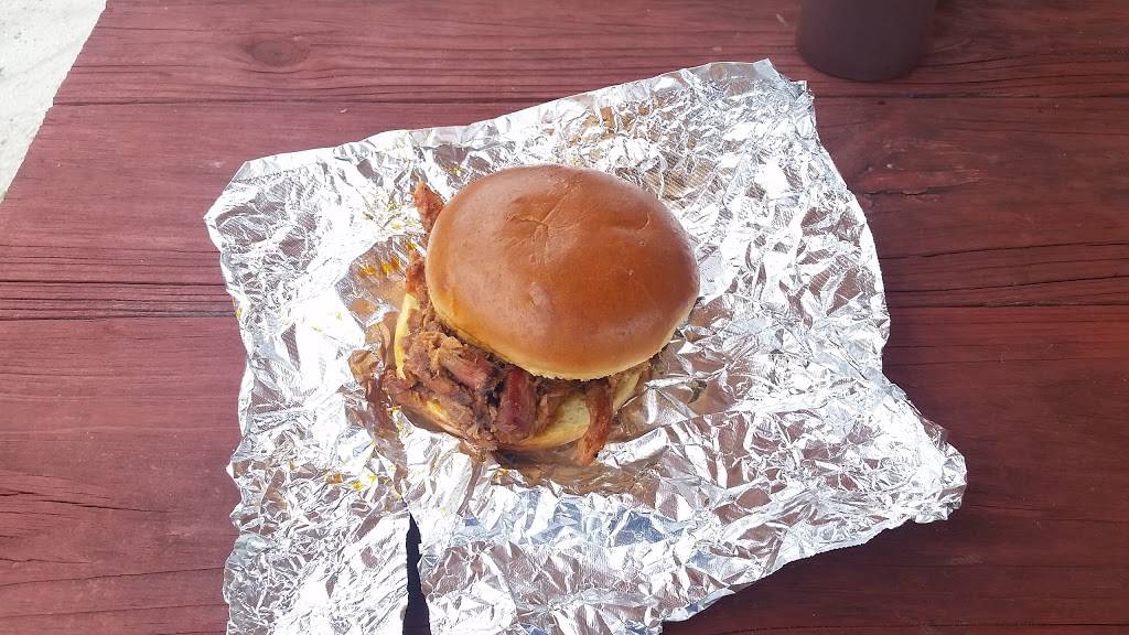 Smokeys | restaurant | 6527 Maddox Blvd, Chincoteague, VA 23336, USA | 7573366425 OR +1 757-336-6425