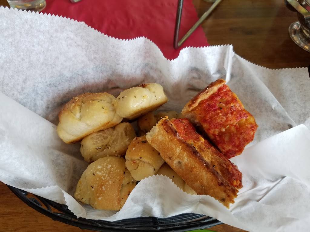 Martinos Trattoria & Pizzeria | restaurant | 2614 E Chestnut Ave, Vineland, NJ 08361, USA | 8566924448 OR +1 856-692-4448