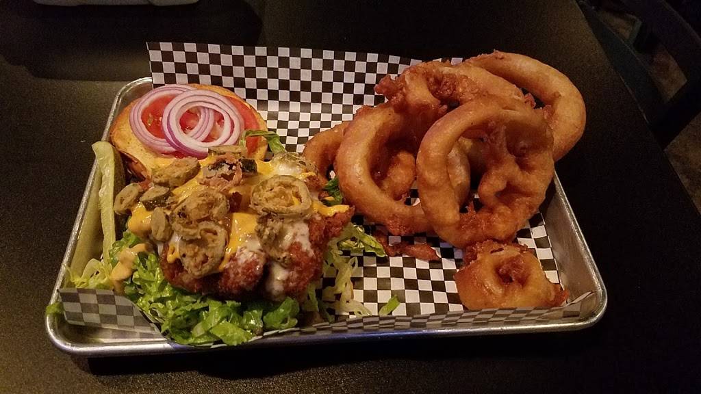 Jolies Place | restaurant | 140 West Warner Road, Chandler, AZ 85225, USA | 4807860436 OR +1 480-786-0436