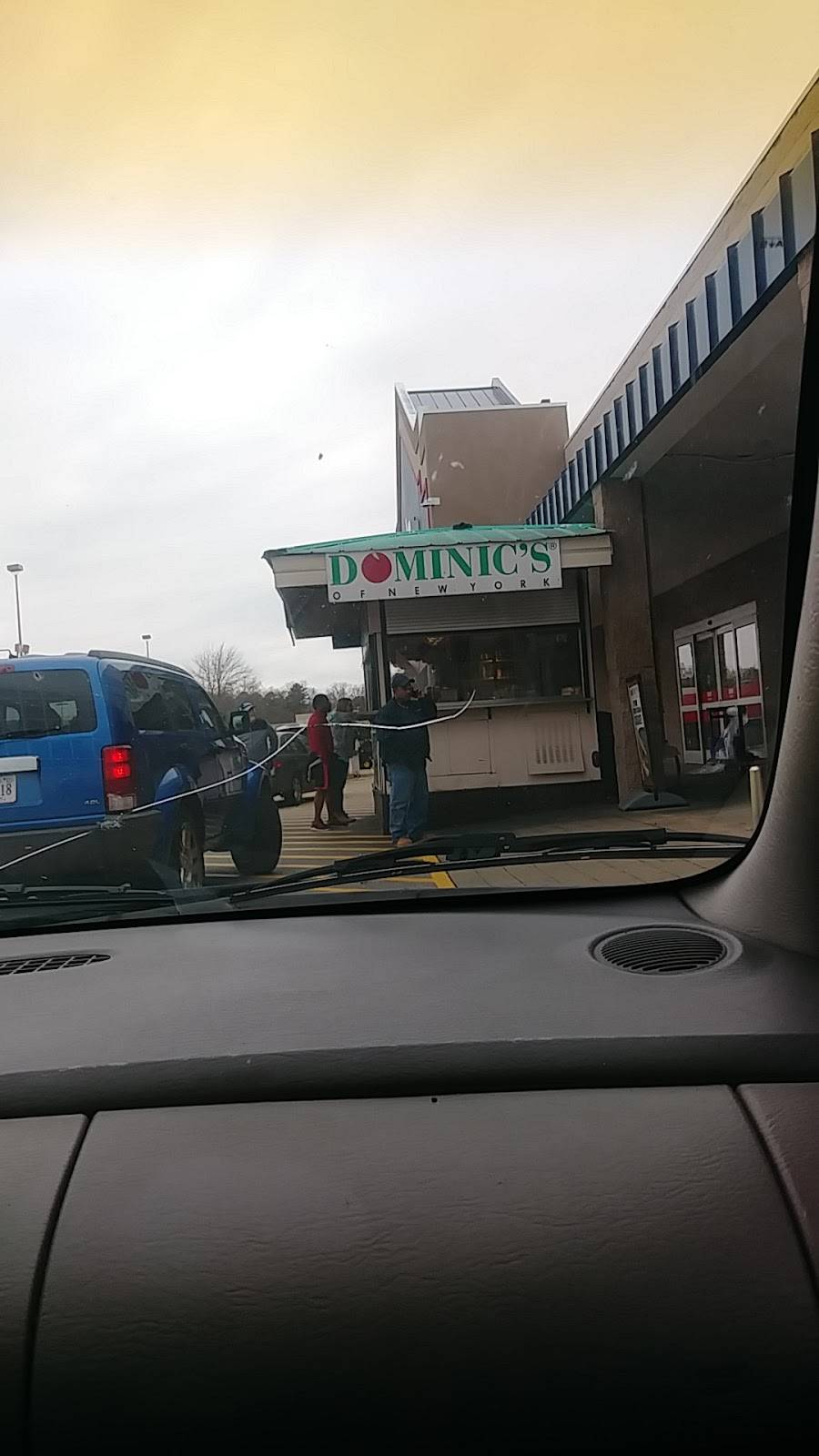 Dominics of New York | restaurant | 300 Chatham Dr, Newport News, VA 23602, USA | 7578748775 OR +1 757-874-8775